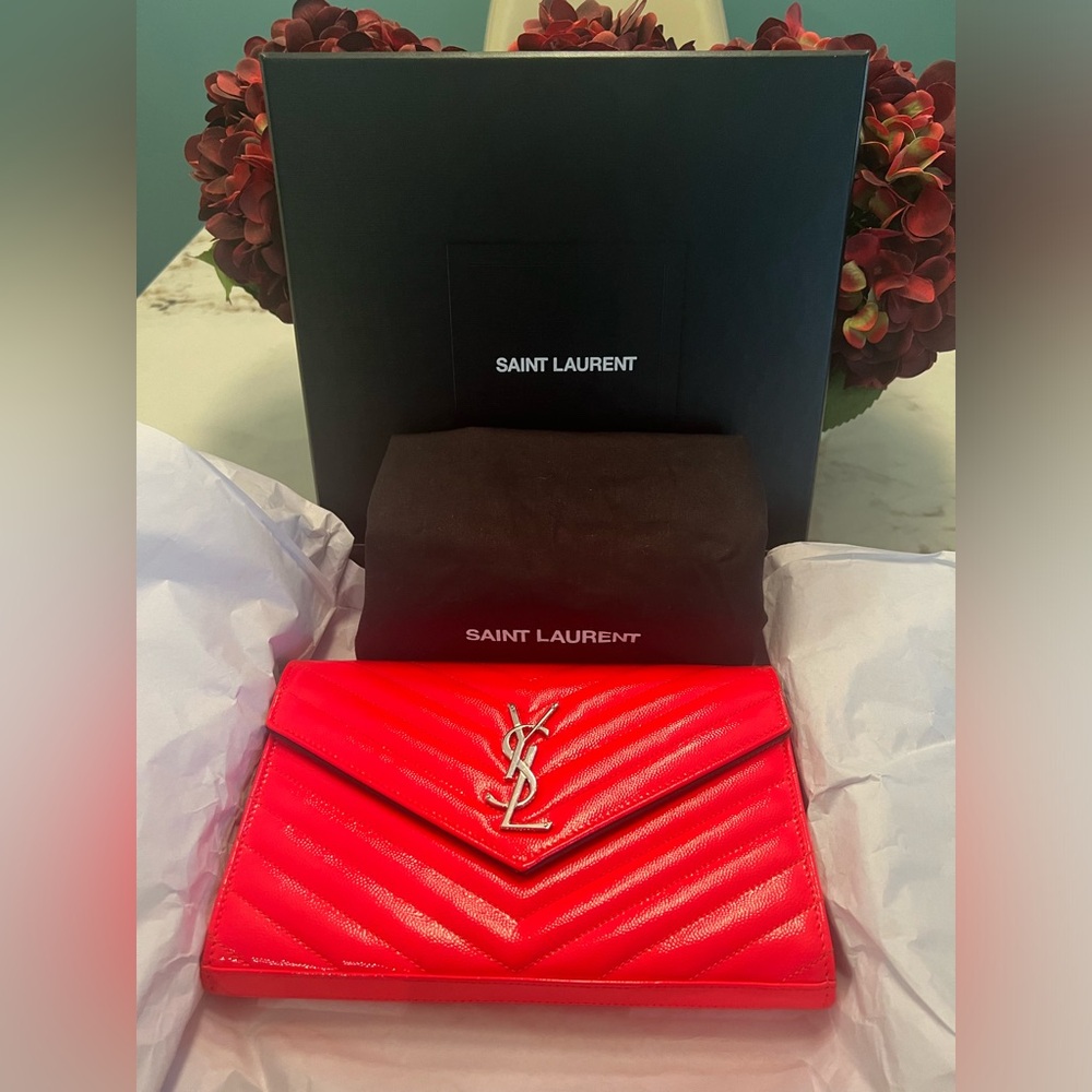 EUC RARE Saint Laurent Plaque grained neon pink leather chain strap/clutch